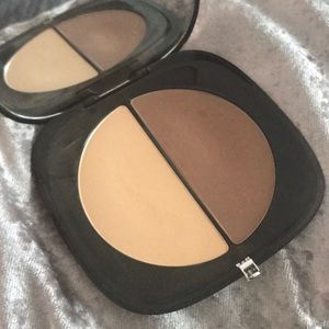 Marc Jacobs Contour